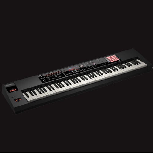 FA-08 Roland Keyboard 
