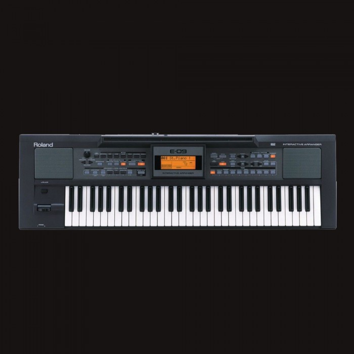 FA-09 Roland Keyboard 