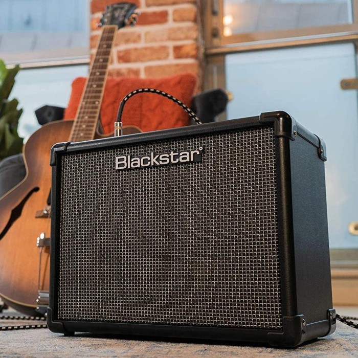 ID CORE-V3 10 BK GUITAR AMPLIFIER